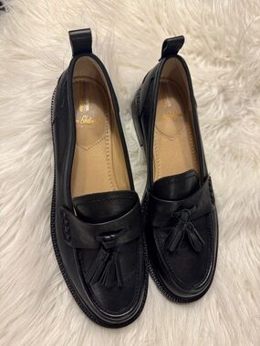 Sam Edelman Caylia Leather
Tassel loafers 7.5